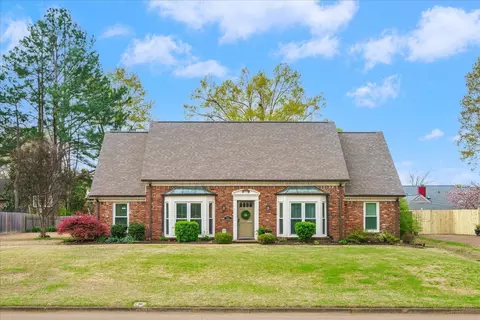 7881 Elm Leaf Dr, Germantown, TN 38138