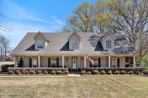 6376 Nellwood Dr, Olive Branch, MS 38654