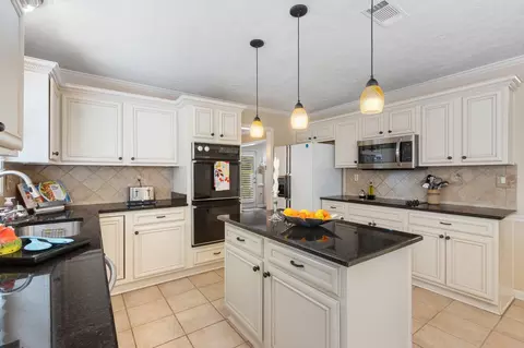 5292 Bears Paw Cir, Memphis, TN 38120