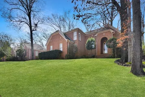 1741 Wood Mills Dr, Cordova, TN 38016