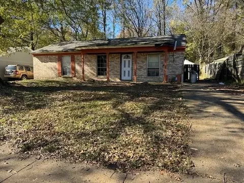5227 Braden Dr, Memphis, TN 38127