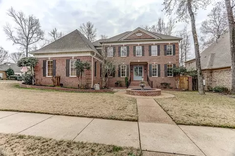 1905 Ivywood Ln, Collierville, TN 38017