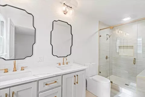7647 Akerswood Dr, Germantown, TN 38138