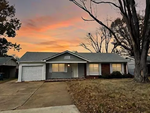 2547 Mcarthur Dr, Memphis, TN 38128