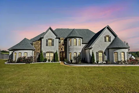 2244 Slocum Rd, Hernando, MS 38632