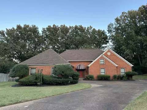 1550 Colie Stolz Cv, Cordova, TN 38016