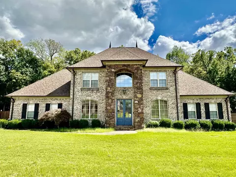 137 Charleswood Ave, Atoka, TN 38004