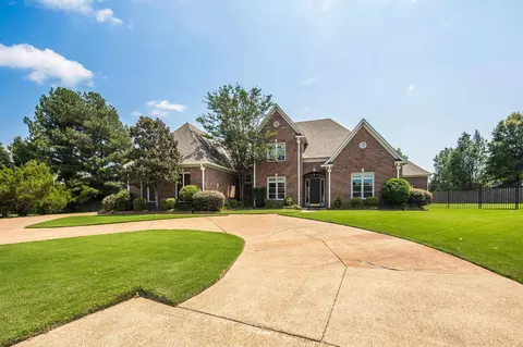 9355 Gresham Cv, Germantown, TN 38139
