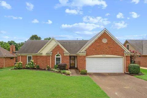 8469 E Timber Creek Dr, Cordova, TN 38018