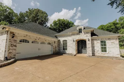 1850 Shadowlawn Blvd, Memphis, TN 38106