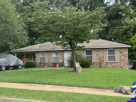 2214 Chattering Ln, Memphis, TN 38127