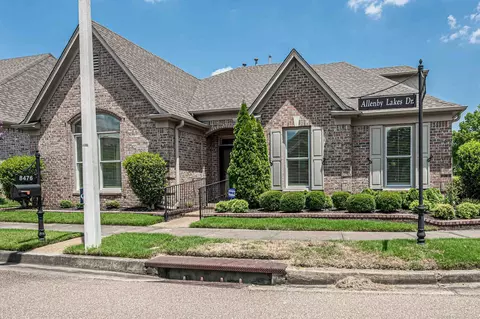 8476 Allenby Lakes Dr, Germantown, TN 38139