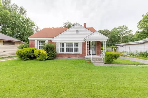 995 Sandra Rd, Memphis, TN 38122