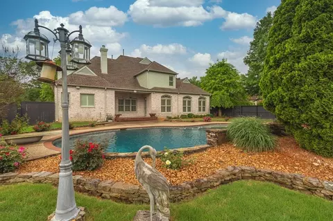 505 Greyhill Dr, Cordova, TN 38018