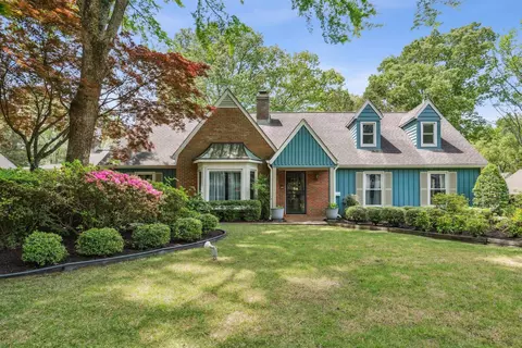 2535 Cedarwood Dr, Germantown, TN 38138
