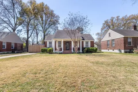 3799 N Swan Ridge Cir, Memphis, TN 38122