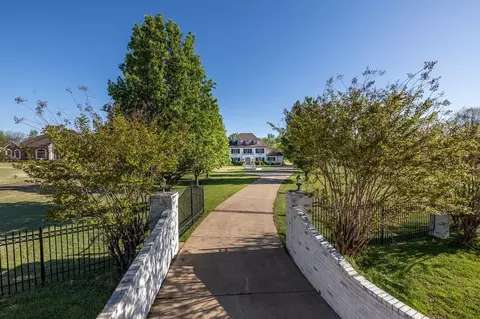 9446 Forest Wind Cv, Collierville, TN 38017 photo 3