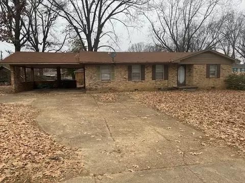 3931 Bishops Bridge Ave, Memphis, TN 38118