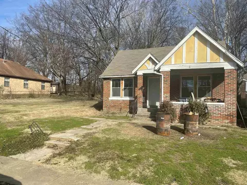 686 E Alston Ave, Memphis, TN 38126