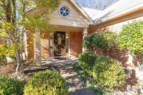 1482 Wood Trail Cir, Cordova, TN 38016