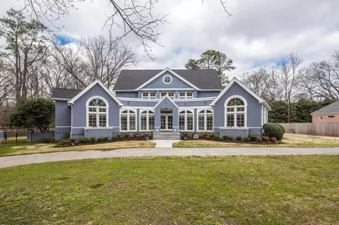 5330 N Clover Dr, Memphis, TN 38120