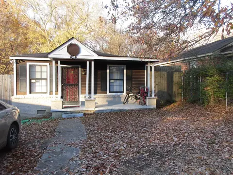 454 George St, Memphis, TN 38109