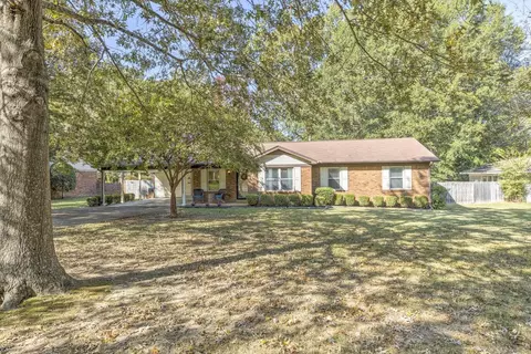 7562 Willey Rd, Memphis, TN 38138