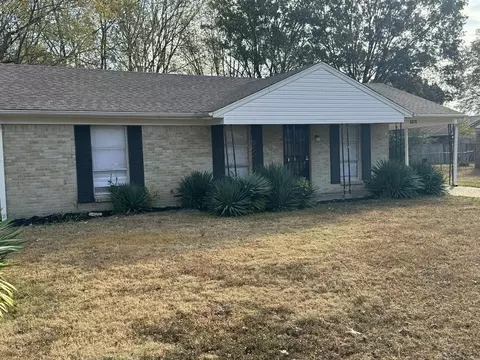 6070 Devon Cir, Horn Lake, MS 38637