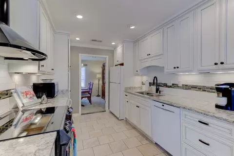 2603 Cedar Ridge Dr, Germantown, TN 38138