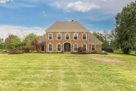 1730 Reid Hooker Cv, Eads, TN 38028