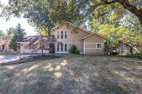 8277 Chippingham Dr, Cordova, TN 38016