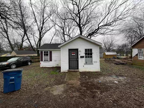 832 Lackey St, Covington, TN 38019