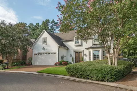 1045 Humphrey Oaks Cir, Memphis, TN 38120