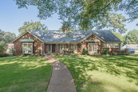 1767 E Bryn Mawr Cir, Germantown, TN 38138