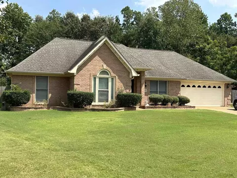 4420 Richmond Cv, Memphis, TN 38125