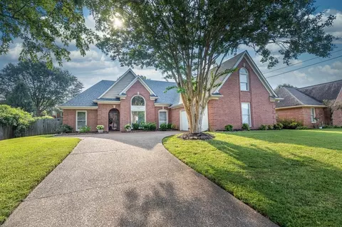 406 Mysen Dr, Cordova, TN 38018