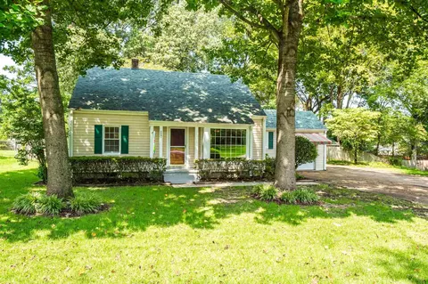 2481 Arthur Rd, Germantown, TN 38138