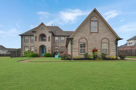 135 Sheraton Cv, Oakland, TN 38060