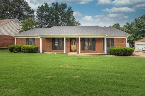 5770 Bobbitt Dr, Memphis, TN 38134