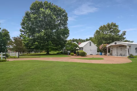 1102 Atoka Idaville Rd, Atoka, TN 38004