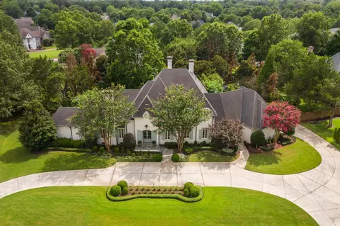 9321 Gwynn Hollow Cv, Germantown, TN 38139