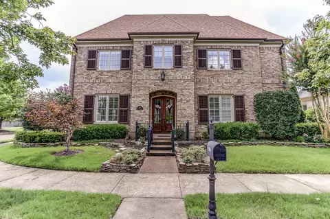 9861 Laurel Knoll Ln, Germantown, TN 38139