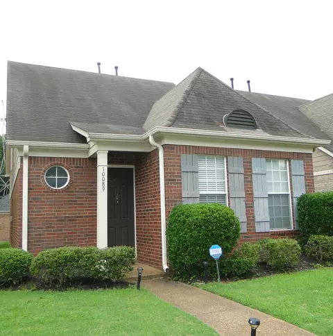 10089 Woodland Hills Dr, Cordova, TN 38018