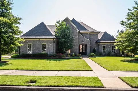 1848 Greystoke Ln, Collierville, TN 38017