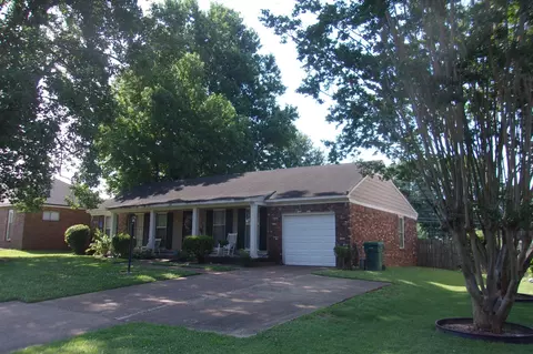 1765 Kilarney Rd, Memphis, TN 38116