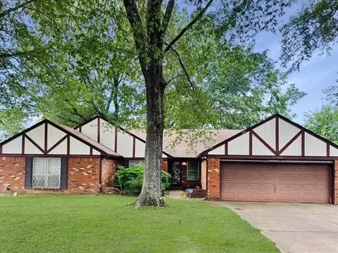 6042 Pebble Beach Ave, Memphis, TN 38115