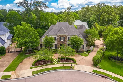 9798 Lipsey Cv, Germantown, TN 38139