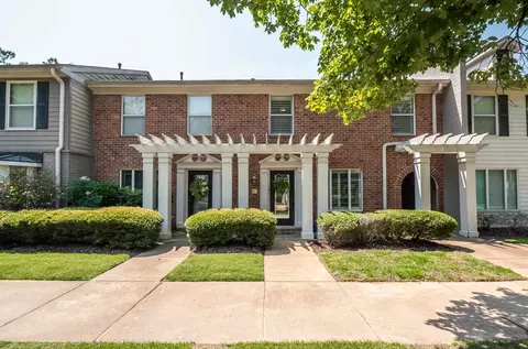 7484 Germantown Sq, Germantown, TN 38138