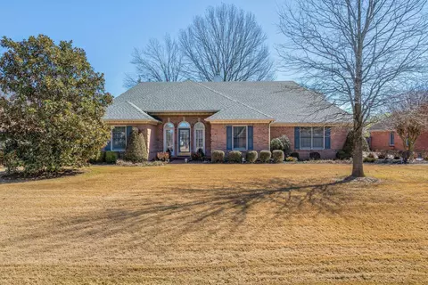 3282 Patricia Ellen Dr, Memphis, TN 38133