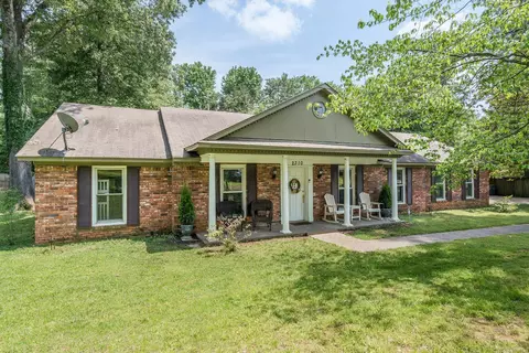 2310 Penbrook Fairway Fwy, Cordova, TN 38016